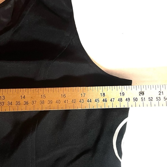 Finity Studio Black Tank Top with White Spiral Design Size 14. - Picture 10 of 12